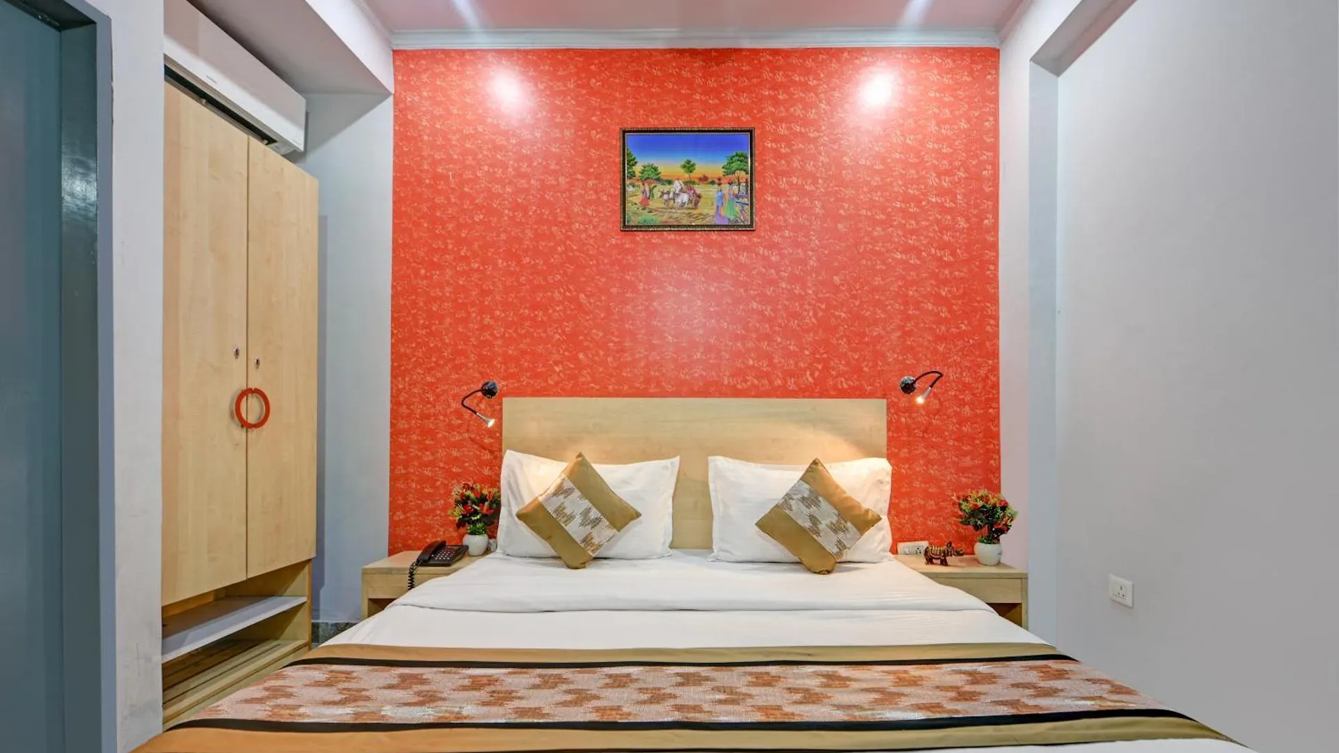 Royal Spark Inn1 - Medicity Gurugram, Near Medanta Hospital Гургаон 0*,  Индия