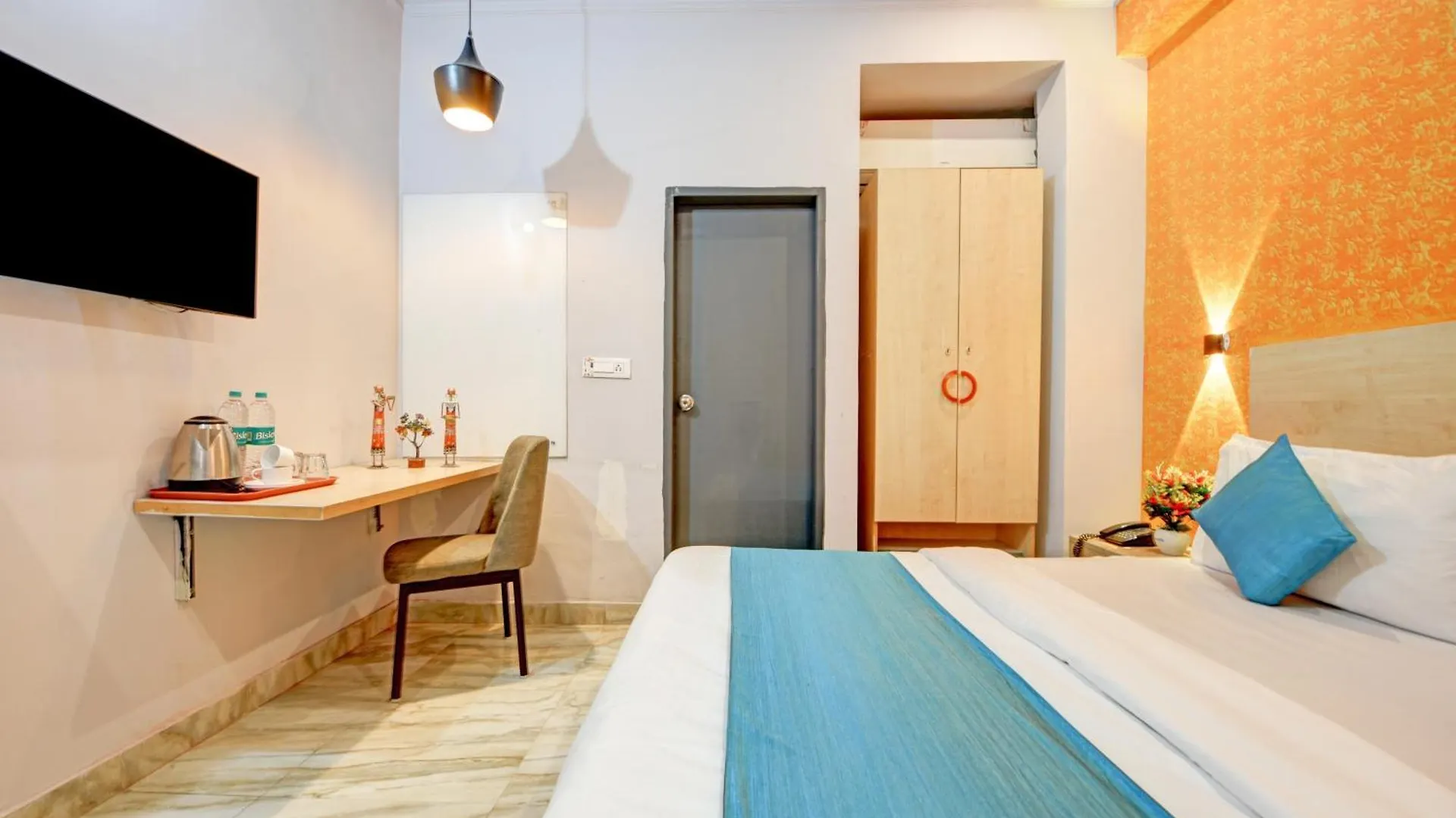 Royal Spark Inn1 - Medicity Gurugram, Near Medanta Hospital Gurgaon Indien